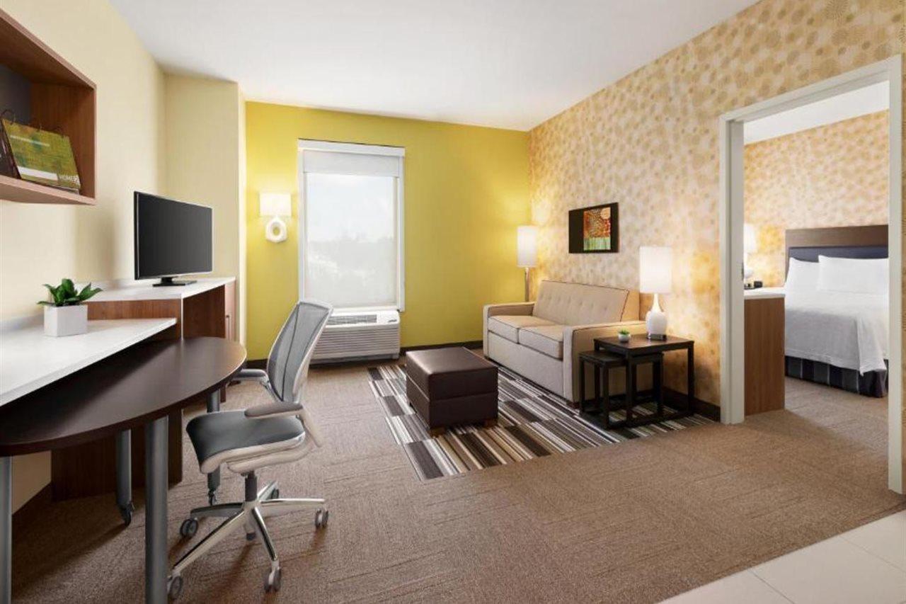 โฮม2 สวีท บาย ฮิลตัน ซาแวนนาห์ แอร์พอร์ต Hotel พูเลอร์ ภายนอก รูปภาพ